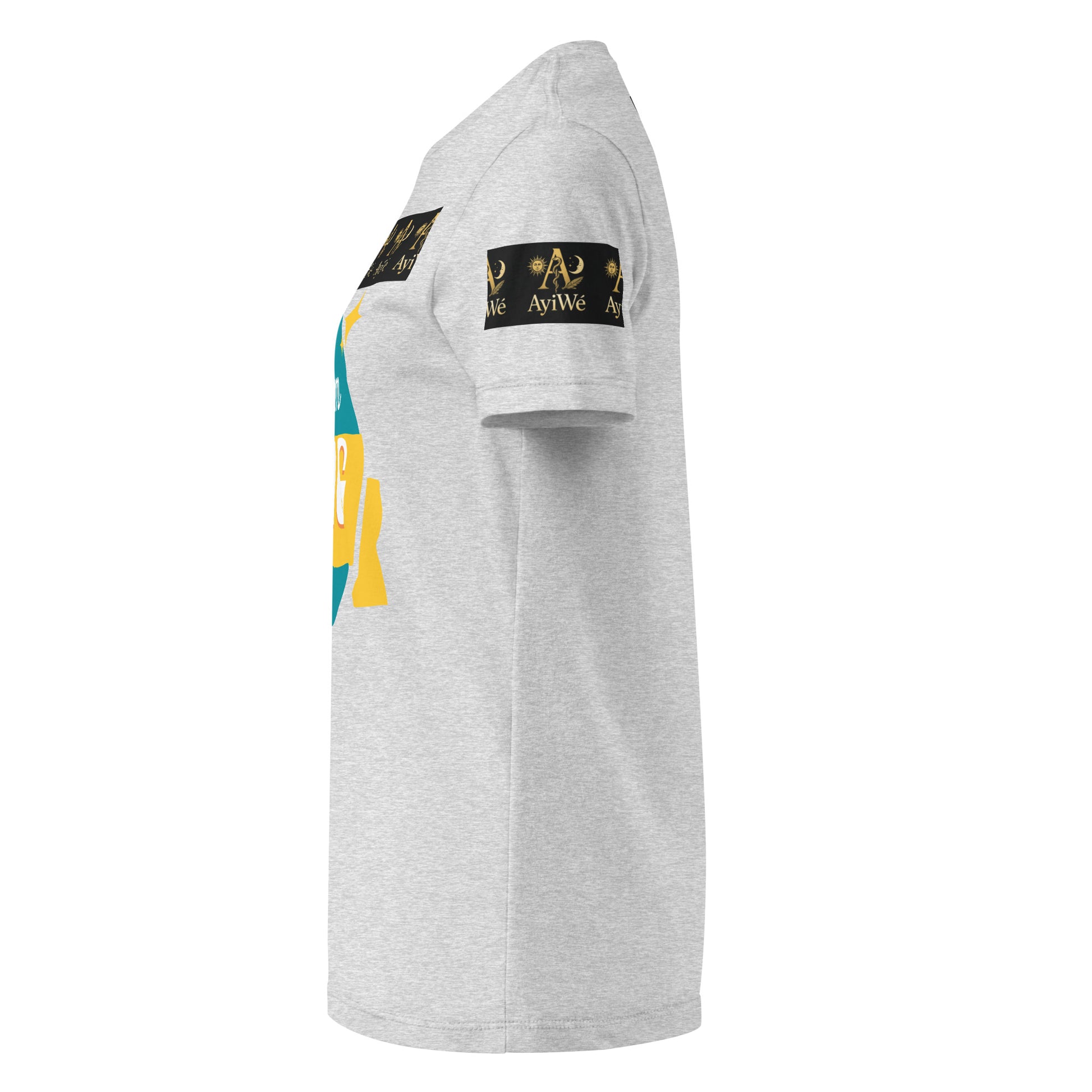 O2 - Las girls - Latinas, AyiWé Women’s basic softstyle t-shirt - AyiWé Fashion & Style